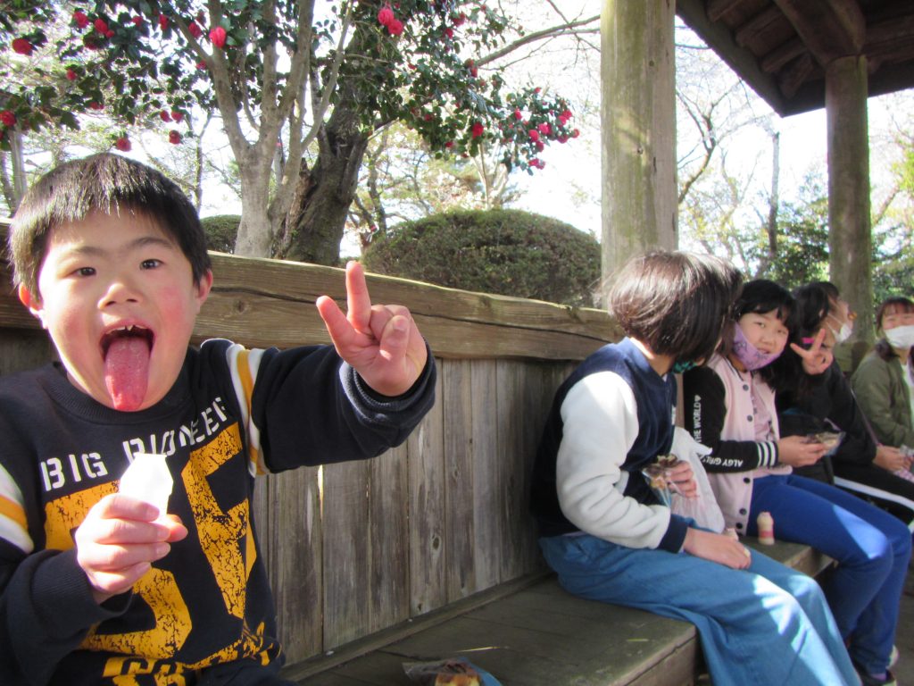 桜山公園ハイキング　初めて山頂まで登れました。