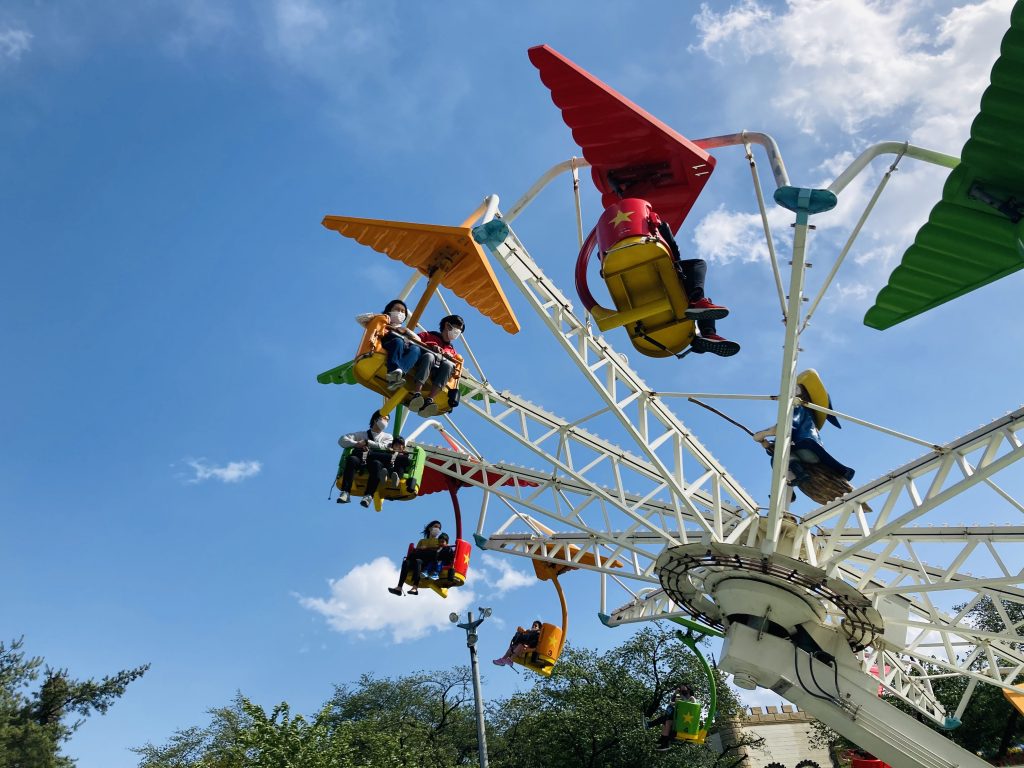 華蔵寺公園　飛行機、足がブラブラで少しスリルありました。