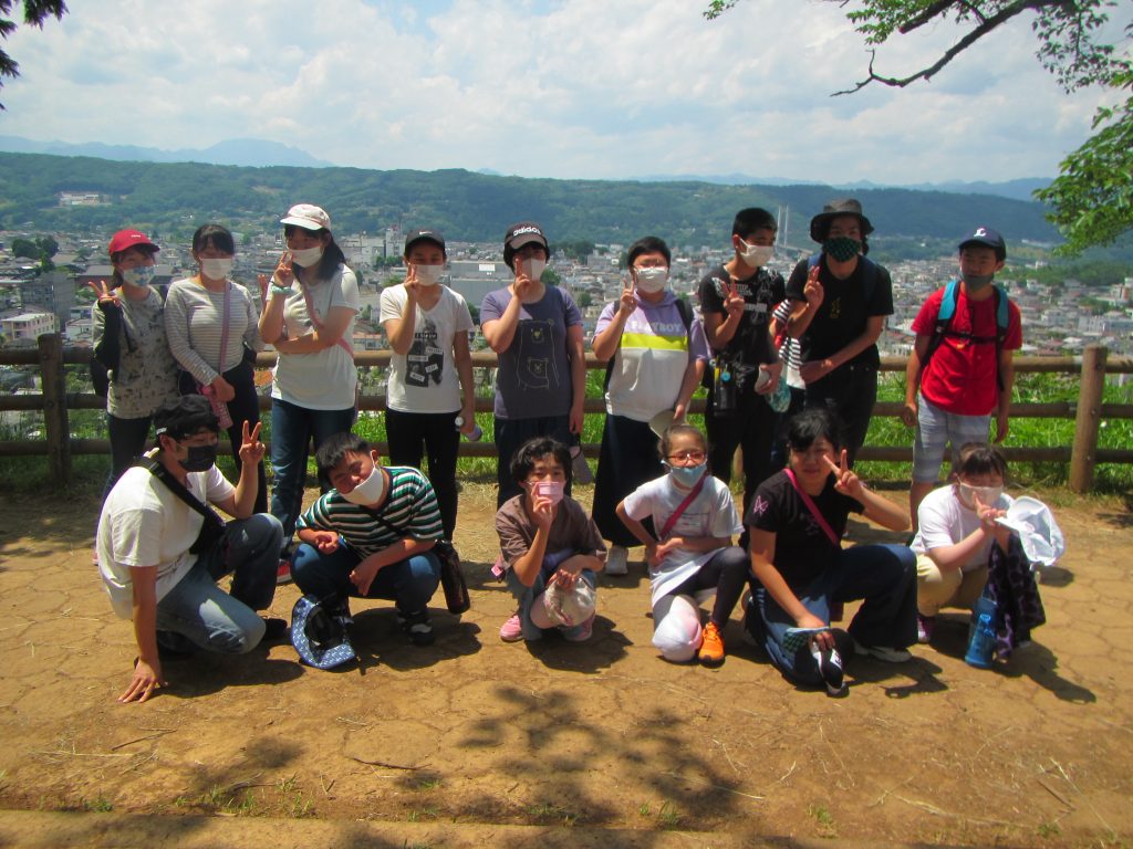 秩父さんぽ　今日は秩父を散策します。羊山公園、見晴しの丘から見る景色は最高です。