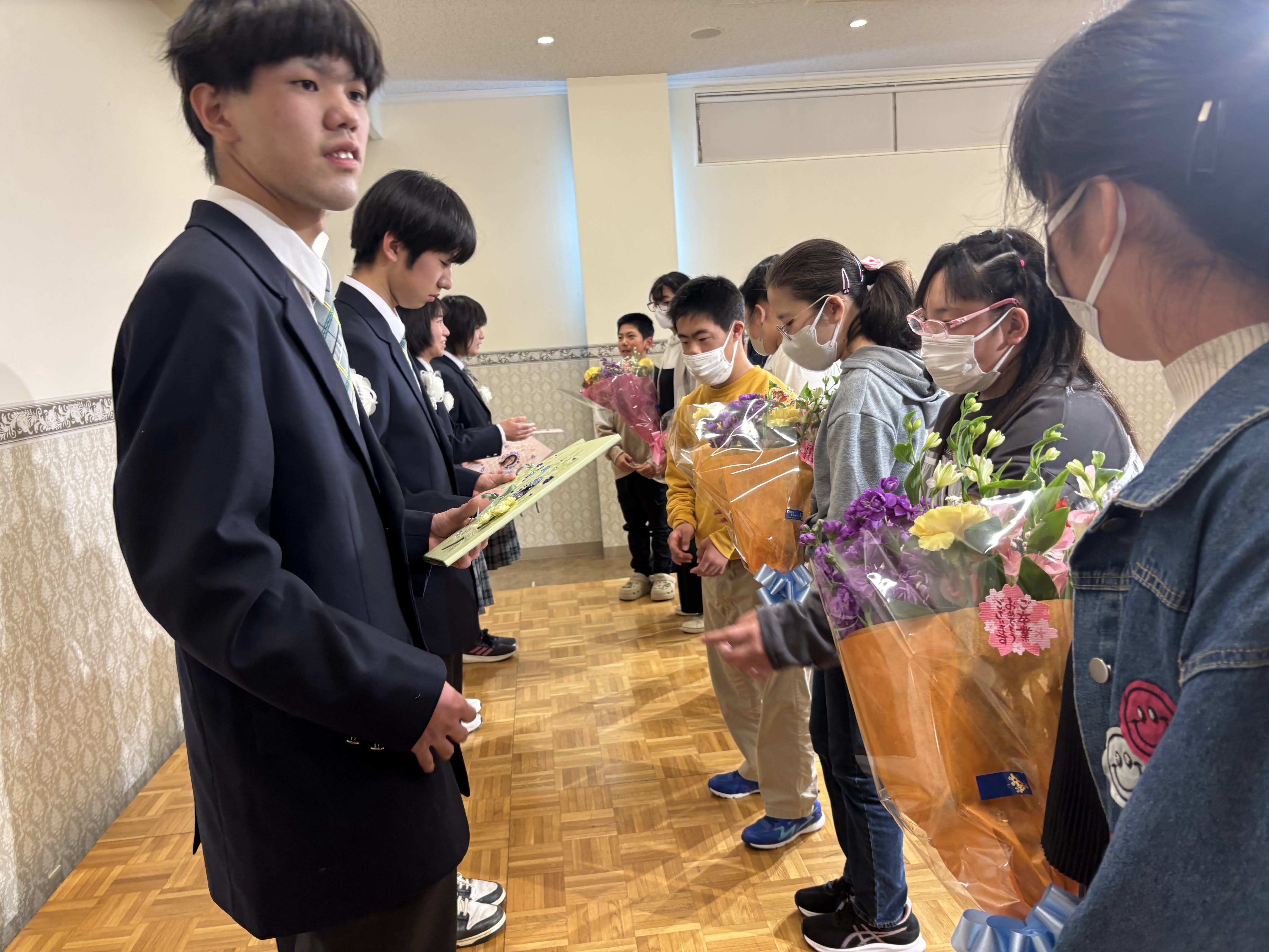 卒業の会　たくさんの子ども達、保護者様出席していただきました。