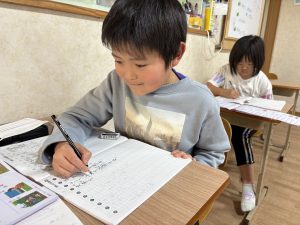２学期始まりました　勉強がんばろう　通常学級に移行、予定予定、今のクラスで頑張る友だち　毎日の勉強がんばろう。